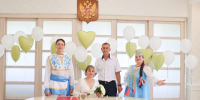 В День семьи, любви и верности в Гурьевском отделе ЗАГС свои узы скрепили 17 пар молодожёнов - Газета Наше Время